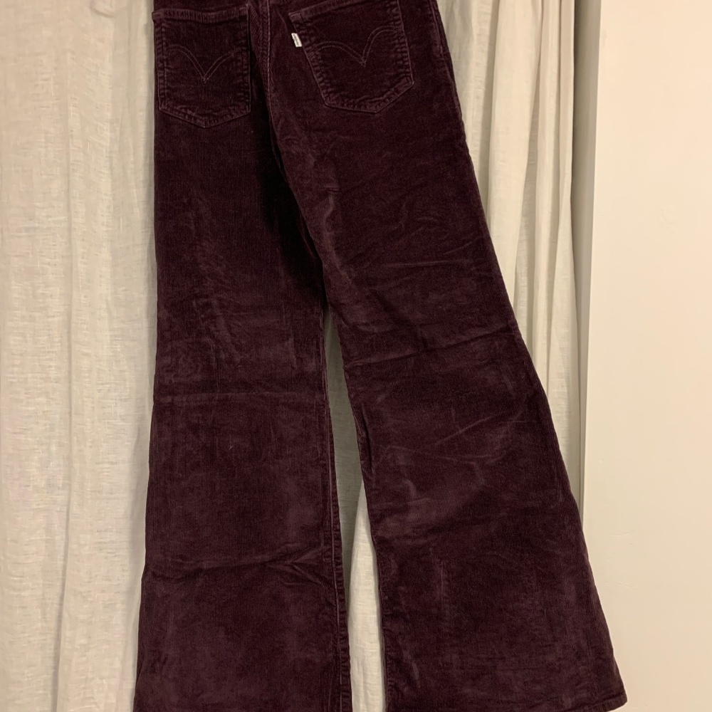 Levis Ribcage Cords - plum colored 28w/32L - Picture 5 of 11